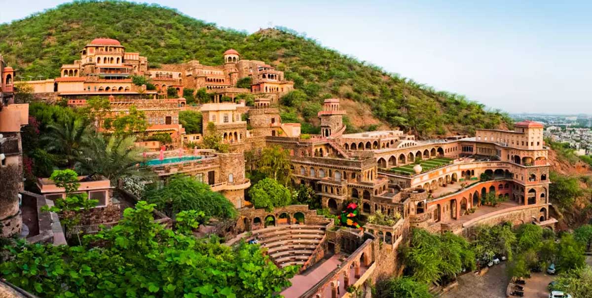 Delhi Neemrana Weekend Tour